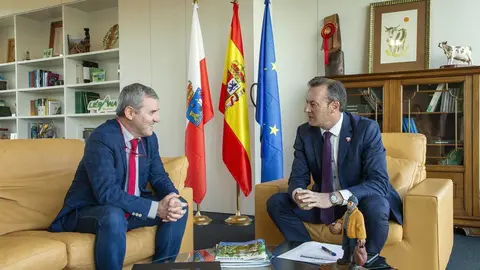 11:30 Despacho Del Consejero El Consejero De Desarrollo Rural, Ganader&iacute;a, Pesca, Alimentaci&oacute;n Y Medio Ambiente, Guillermo Blanco, Recibe Al Alcalde De Santa Cruz De Bezana, Alberto Garc&iacute;a.   Nr &copy; 7 Ene 20