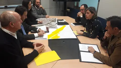 Reuni&oacute;n en la CHE