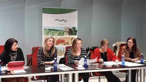 [Grupoasturias] Np Y Fotos Viceconsejera Turismo Reuni&oacute;n Espa&ntilde;a Verde