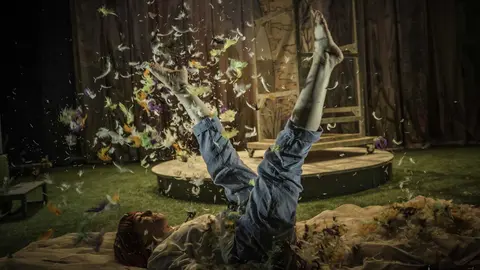 Obra 'Olivia y las plumas', de La Machina Teatro