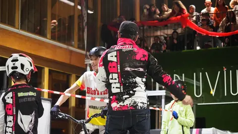 OLYMPUS DIGITAL CAMERA         