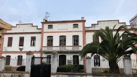 Cuartel del muelle de Laredo