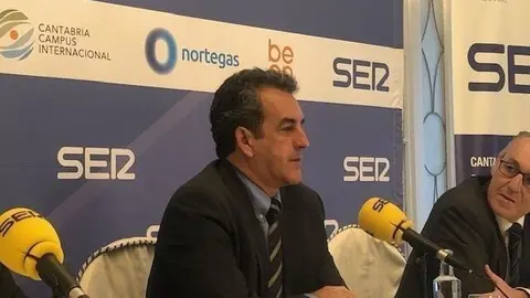 El consejero de Innovaci&oacute;n, Industria, Transporte y Comercio, Francisco Mart&iacute;n