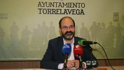El concejal de Medio Ambiente de Torrelavega, Jos&eacute; Luis Urraca Casal