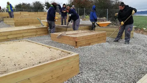 Campoo de Yuso lanza el proyecto "La huerta del abuelo"