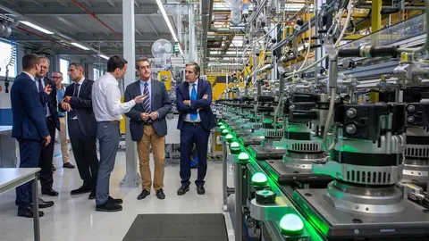 Mart&iacute;n visita SEG Automotive en Treto