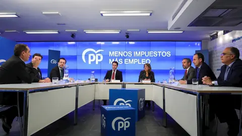 Reuni&oacute;n de consejeros de Hacienda del PP encabezada por Teodoro Garc&iacute;a-Egea.