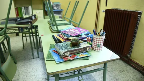 Material escolar y libros en un aula del Colegio de Educaci&oacute;n Infantil y Primaria (CEIP) &lsquo;Joaqu&iacute;n Costa&rsquo; de Madrid.