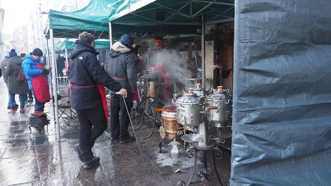 OLYMPUS DIGITAL CAMERA         