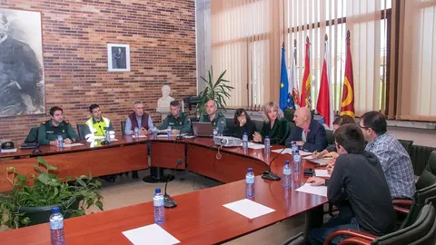 Comisi&oacute;n Local de Seguridad de Polanco presidida por el delegado del Gobierno, Eduardo Echevarr&iacute;a, y la alcaldesa, Rosa D&iacute;az Fern&aacute;ndez