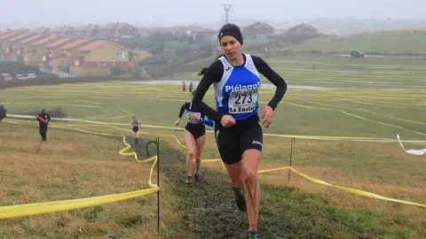 cross real valle de pi&eacute;lagos archivo