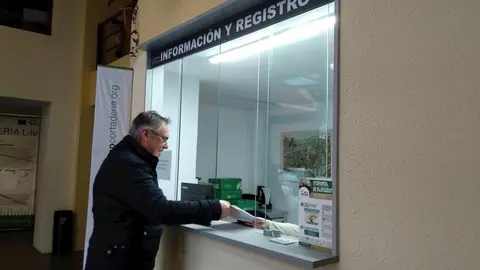 Rub&eacute;n Garc&iacute;a, Portavoz Del Grupo Socialista De Polanco, Registra Las Alegaciones