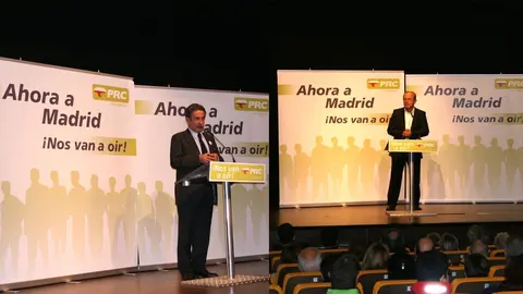 EuropaPress_2615637_El_secretario_general_del_Partido_Regionalista_de_Cantabria_(PRC)_Miguel_Ángel_Revilla_Miguel_Angel_Revilla_Y_exconsejero_de_Cultura_Turismo_y_Deporte_del_Gobierno_de_Cantabria_Francisco_Javier_López_Marcano