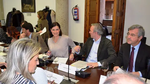 Nota Y Foto Gema Igual En La Junta De Gobierno De La Femp