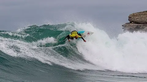El surfista Pablo Guti&eacute;rrez en el I Rip Curl Santa Marina Challenge