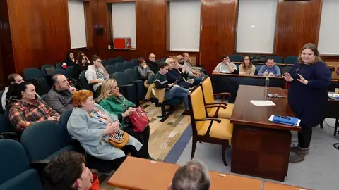 Reuni&oacute;n con las pe&ntilde;as de Carnaval