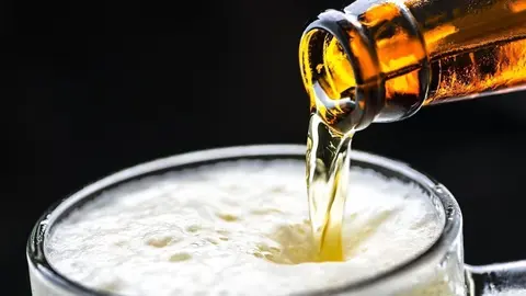 La variedad de cerveza lager tambi&eacute;n puede fermentarse a altas temperaturas, como sucede con la cerveza ale, lo que reducir&iacute;a el proceso y los costes de producci&oacute;n de esta variedad