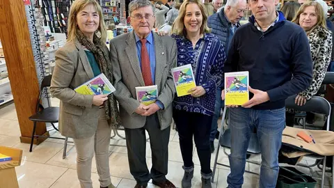 Mar&iacute;a Luisa San Juan, Antonio Mart&iacute;nez Cerezo, Dolores Gallardo y Fernando Garc&iacute;a-Barredo en la presentaci&oacute;n del libro