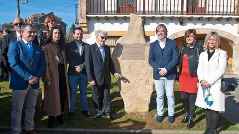 Homenaje en Reoc&iacute;n al sacerdote Arsenio Quintanal, p&aacute;rroco de Puente San Miguel, La Veguilla y Mijares durante  50 a&ntilde;os