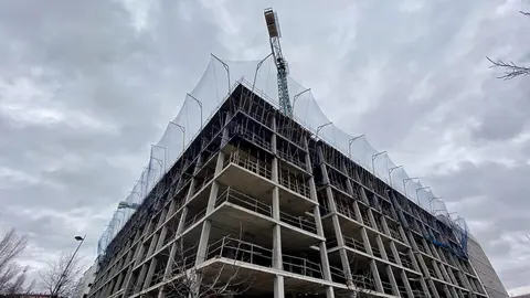 Edificio de viviendas en construcci&oacute;n 