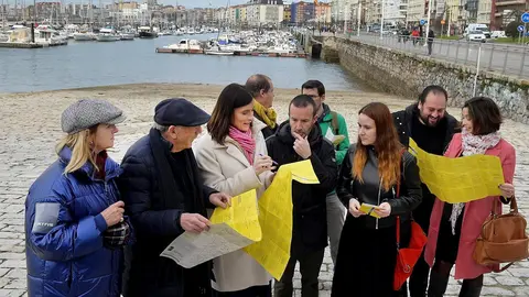 Presentaci&oacute;n de 'Monumental', el plano-gu&iacute;a que recoge piezas del arte p&uacute;blico de Santander