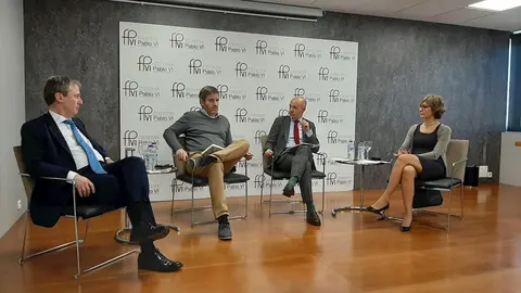 La exministra Isabel Garc&iacute;a Tejerina, el Letrado del Tribunal Supremo&nbsp;Ra&uacute;l Cancio; el alcalde de Alca&ntilde;iz, Ignacio Urquizu; y el director general de la Fundaci&oacute;n Renacimiento Demogr&aacute;fico, Alejandro Macarr&oacute;n, en un Foro de la Fundaci&oacute;n Pablo VI