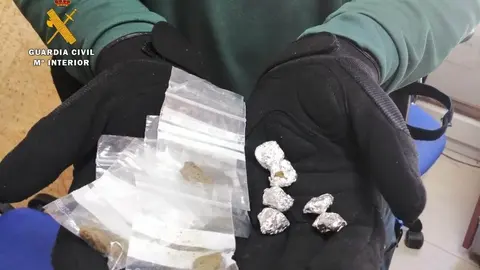 Rdo. Nota De Prensa Guardia Civil (Desactivado Un Punto De Venta De Hach&iacute;s Al Menudeo En Sar&oacute;n)