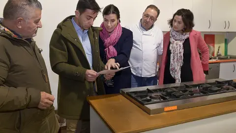 La alcaldesa de Santander, Gema Igual, visita el Aula Saludable del Mercado de la Esperanza y anuncia que contar&aacute; con instalaciones renovadas el pr&oacute;ximo curso