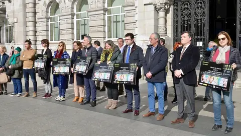 Minuto de silencio por las mujeres asesinadas