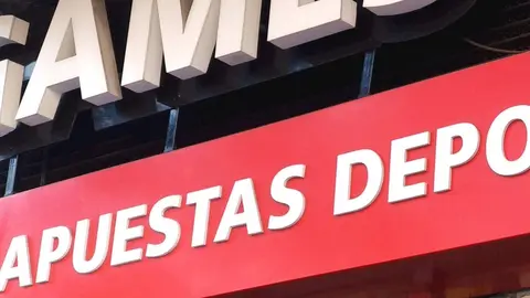 Imagen de recurso de una fachada de un local de apuestas.