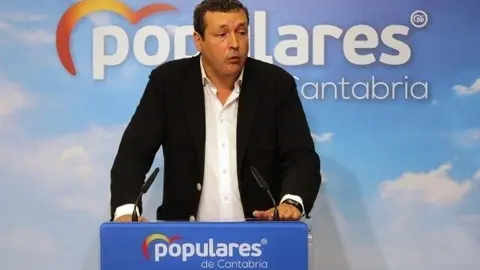 El diputado del PP &Iacute;&ntilde;igo Fern&aacute;ndez