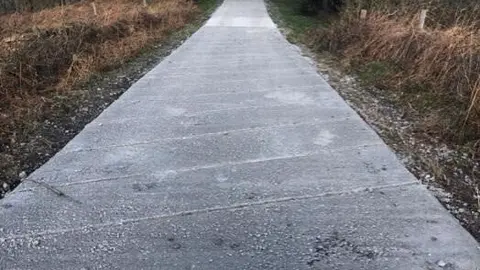 Rnovaci&oacute;n de la carretera Riva-Roc&iacute;as