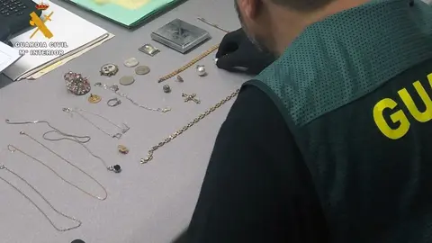 Joyas robadas intervenidas en la operaci&oacute;n