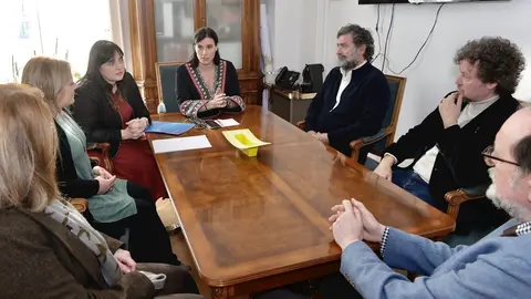 Reuni&oacute;n para ordenaza de becas al estudio