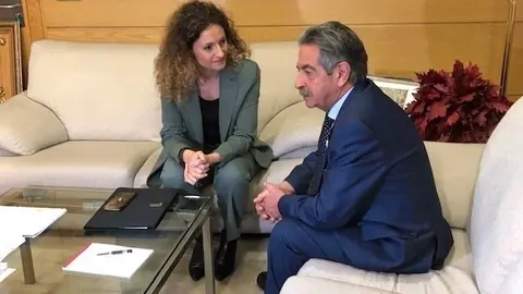 La delegada del Gobierno en Cantabria, Ainoa Qui&ntilde;ones, y el presidente de Cantabria, Miguel &Aacute;ngel Revilla