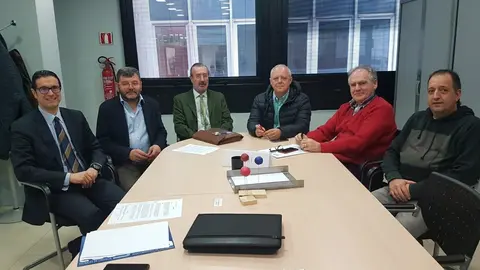 Mesa Sectorial para la Contrataci&oacute;n del Servicio de Limpieza de Edificios y Locales en Cantabria