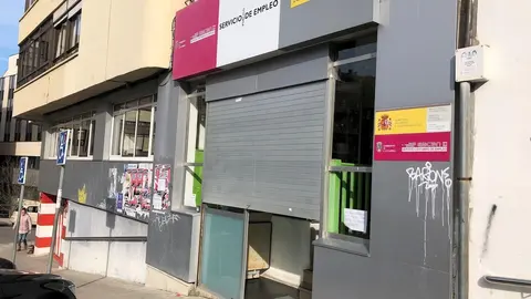 Oficina de empleo del EMCAN en la calle Isaac Peral de Santander que se va a reformar