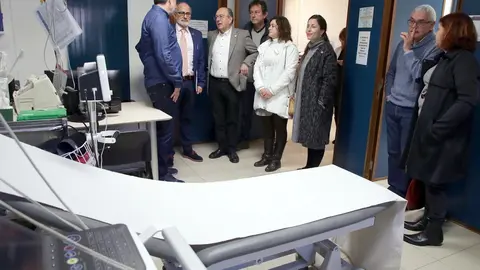 El consejero de Sanidad, Miguel Rodr&iacute;guez, se re&uacute;ne con el alcalde de San Vicente de la Barquera, Dionisio Luguera, y posteriormente visita el Centro de Salud