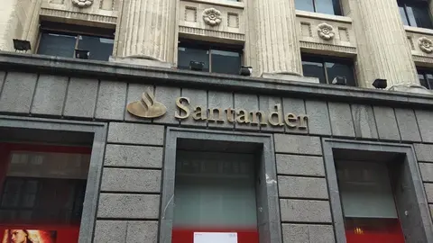 Imagen de archivo de una sucursal del Banco Santander.