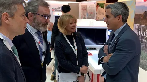 Pablo Zuloaga con el embajador de Espa&ntilde;a en Alemania