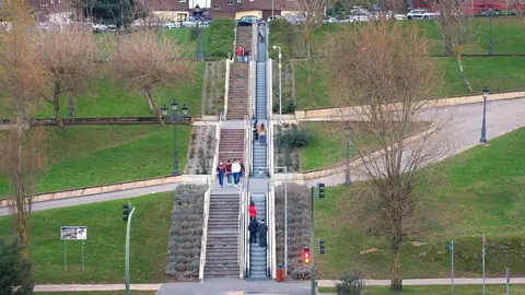 Escaleras mec&aacute;nicas del parque de la Teja en Santander
