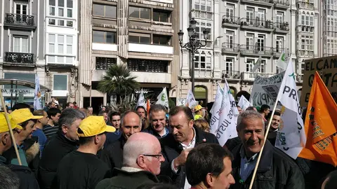 El consejero de Desarrollo Rural, Ganader&iacute;a, Pesca, Alimentaci&oacute;n y Medi Ambiente, Guillermo Blanco, en la manifestaci&oacute;n del sector primario en Cantabria la semana pasada