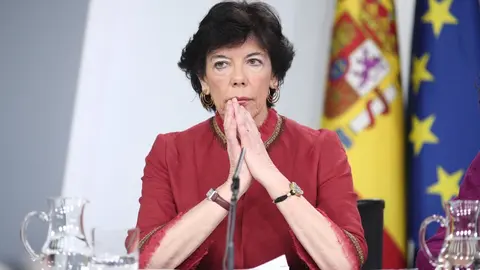 La ministra de Educaci&oacute;n y Formaci&oacute;n Profesional, Isabel Cela&aacute;, este martes en la rueda de prensa tras el Consejo de Ministros donde se ha aprobado la reforma educativa.