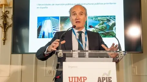 El presidente de Seopan, Juli&aacute;n N&uacute;&ntilde;ez