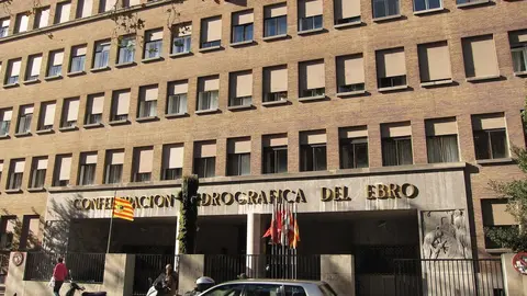Sede De La Confederaci&oacute;n Hidrogr&aacute;fica Del Ebro (CHE) En Zaragoza.