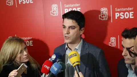 Daniel Fern&aacute;ndez, portavoz del PSOE de Santander