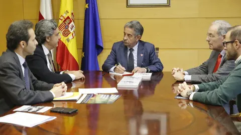 13:30.- Gobierno De Cantabria. El Presidente De Cantabria, Miguel &Aacute;ngel Revilla, Recibe Al Presidente De Anpier, Miguel &Aacute;ngel Guti&eacute;rrez. 6 Mar 20