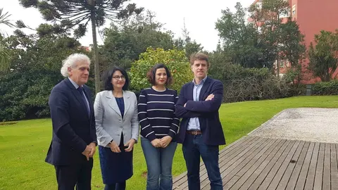 El presidente de la AEHC, &Aacute;ngel Cuevas; la directora general de Turismo de Cantabria, Eva Bartolom&eacute;; la concejal de Turismo de Santander, Miriam D&iacute;az, y el gerente del Plan Competitividad Tur&iacute;stico Ribamont&aacute;n al Mar, Luis Cay&oacute;n