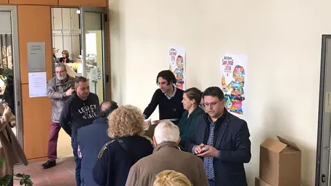 Reparto de libros de fiestas Astillero