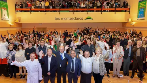 El presidente de Cantabria, Miguel &Aacute;ngel Revilla, y otras autoridades en el 50 aniversario del IES Montesclaros de Reinosa